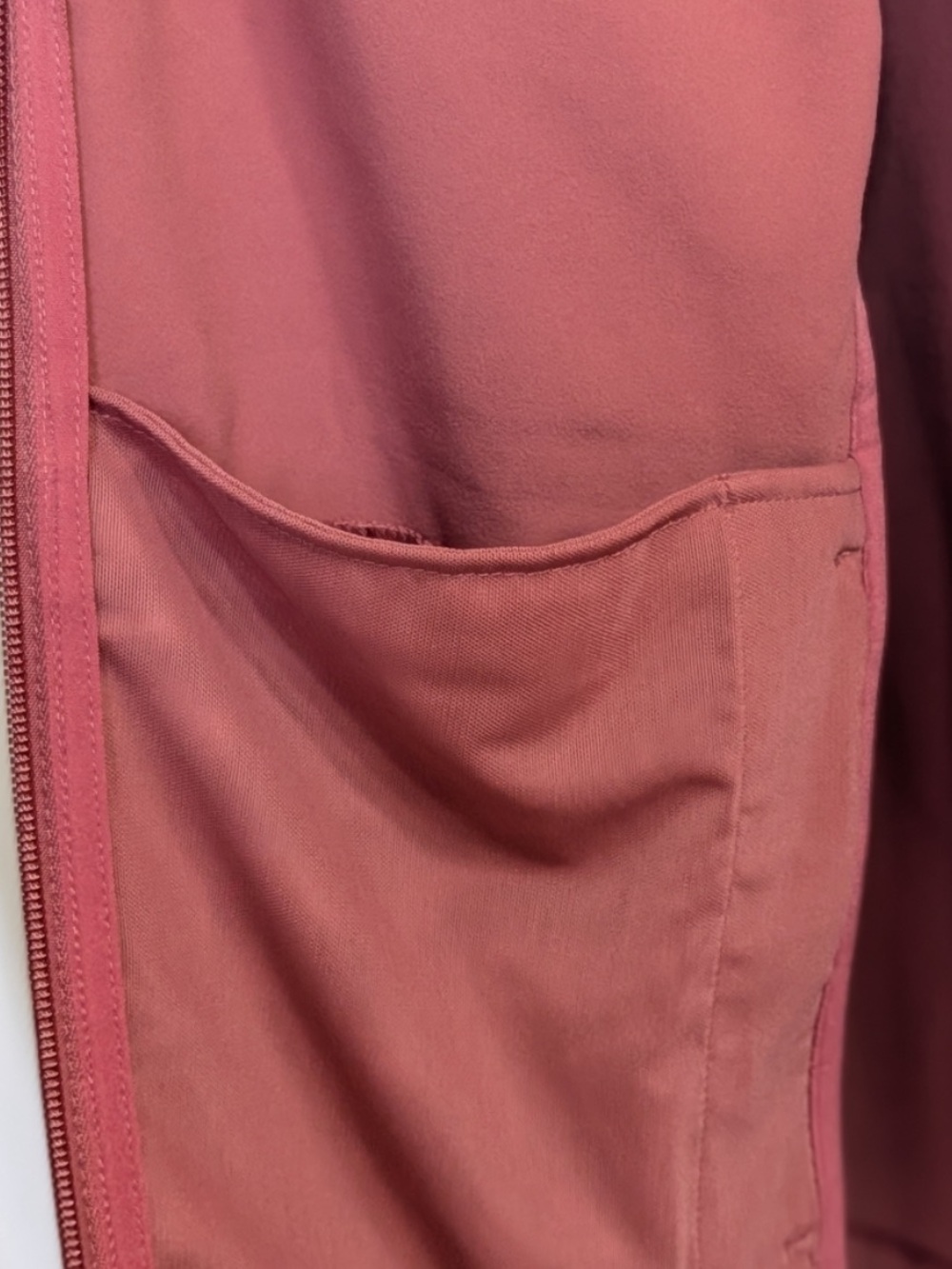 FIGS ContourKnit Scrub Jacket Mauve Size Small - Picture 9 of 12